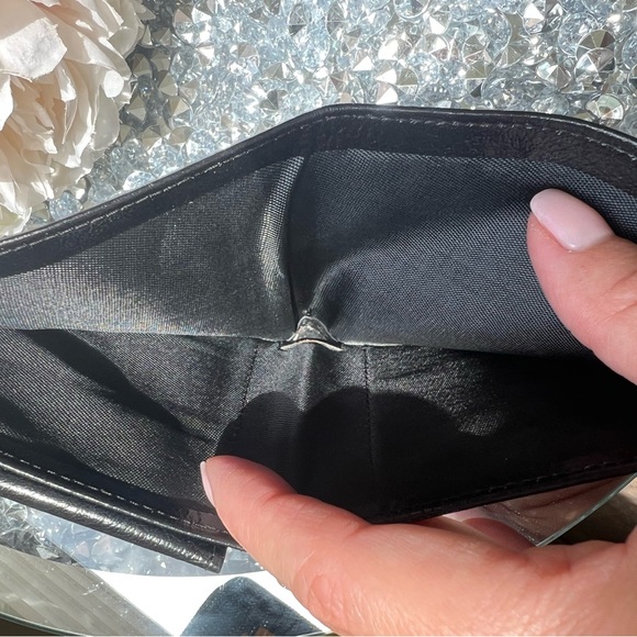 EUC DIOR LEATHER WALLET FOR MAN - Picture 5 of 5